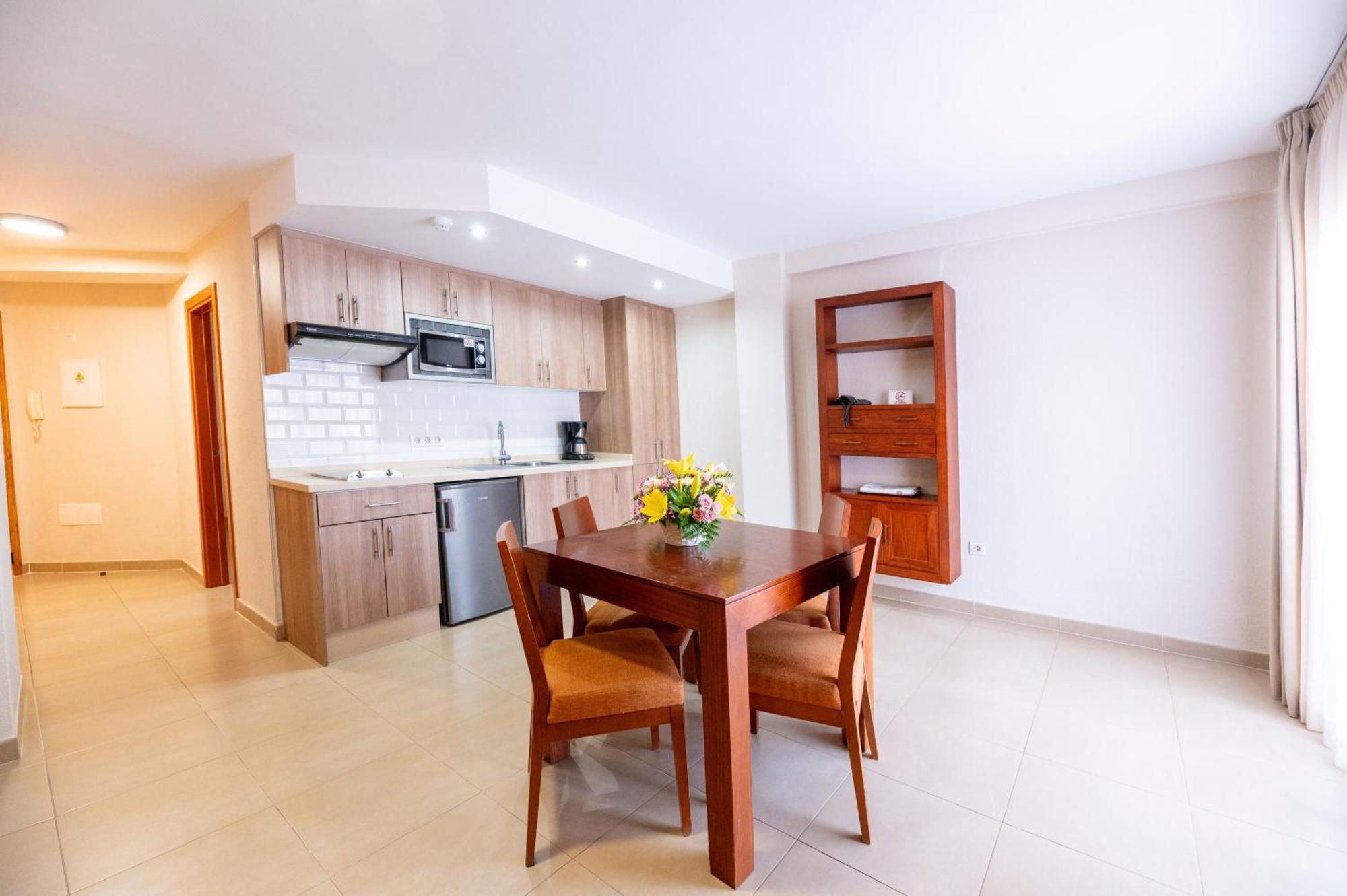 Apartamento de 2 dormitorios (4-5 adultos)